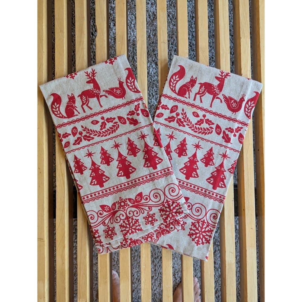 NWOT Luxe Habitat Cotton NORDIC 2 Hand Towel Set Christmas Holidays Tree, Animal